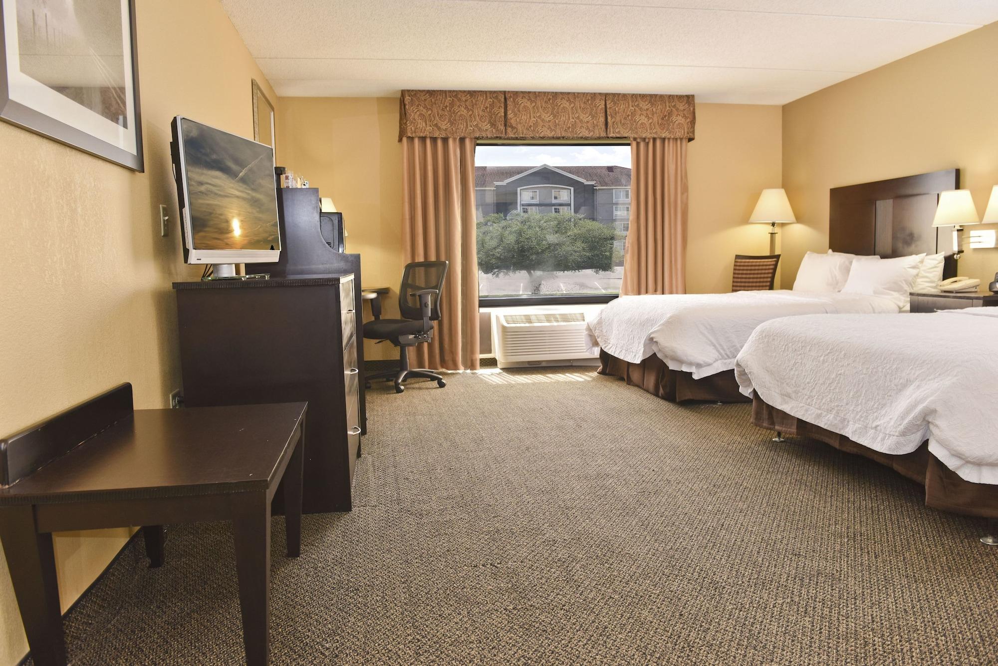 Hampton Inn & Suites Alexandria Buitenkant foto