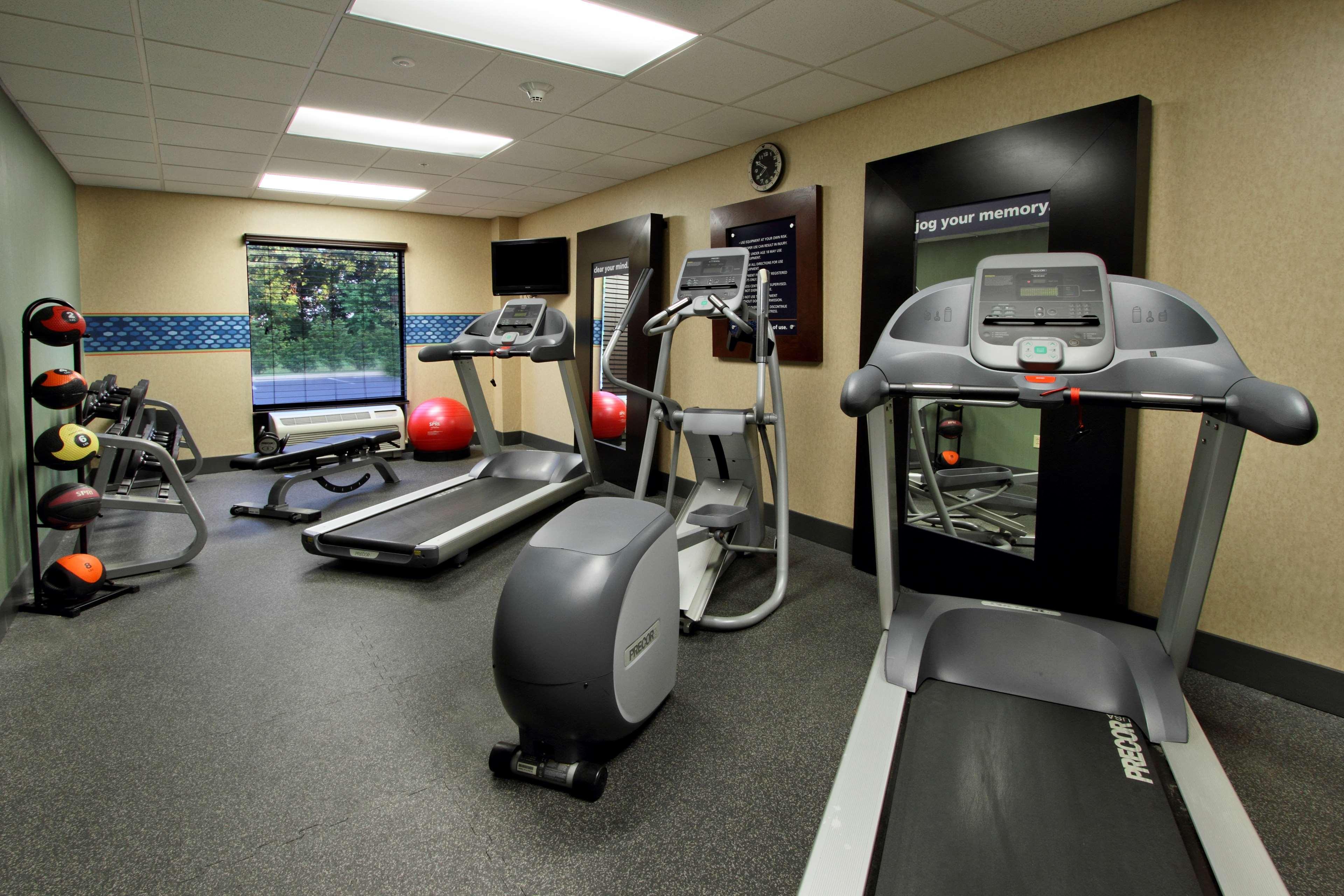 Hampton Inn & Suites Alexandria Buitenkant foto