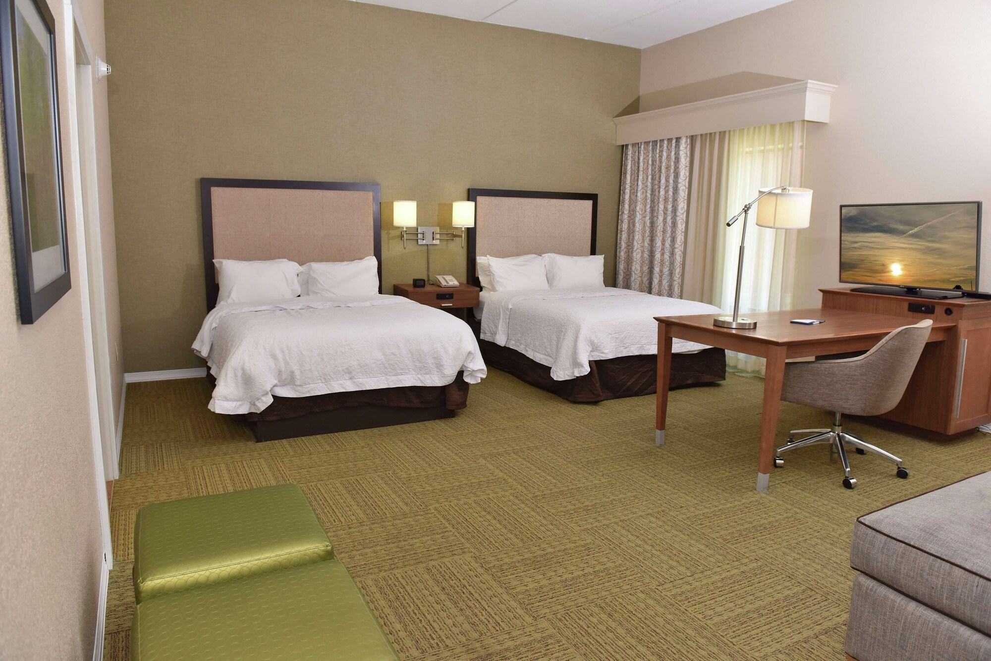 Hampton Inn & Suites Alexandria Buitenkant foto