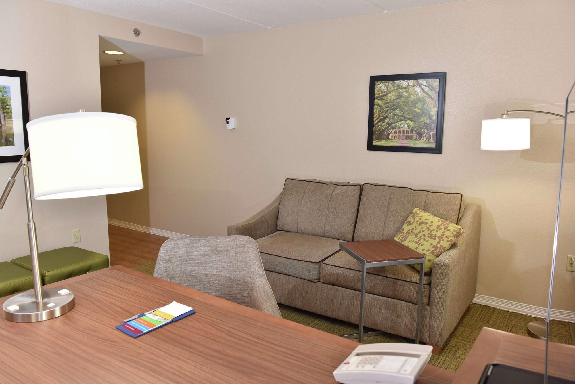 Hampton Inn & Suites Alexandria Buitenkant foto
