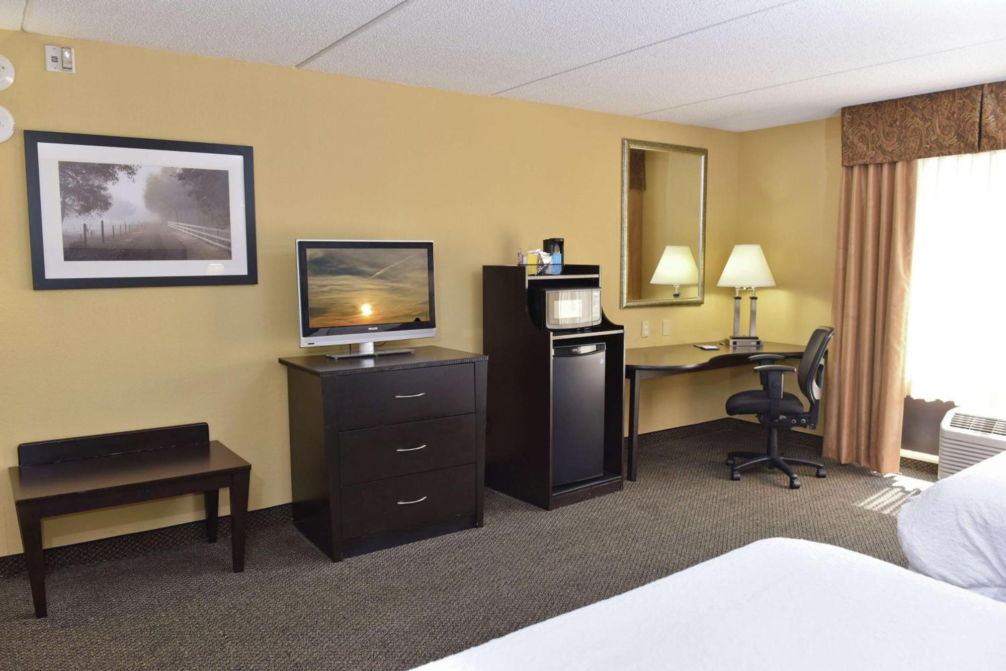 Hampton Inn & Suites Alexandria Buitenkant foto