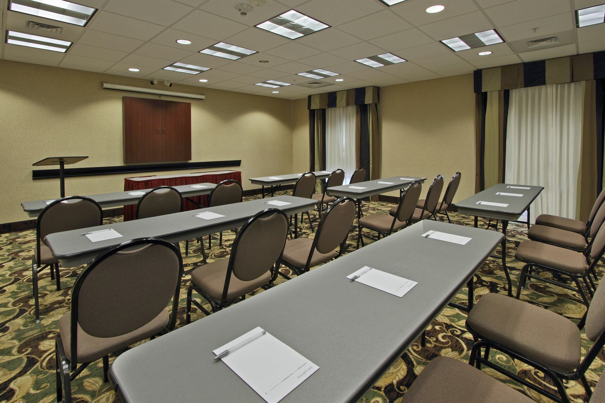 Hampton Inn & Suites Alexandria Buitenkant foto