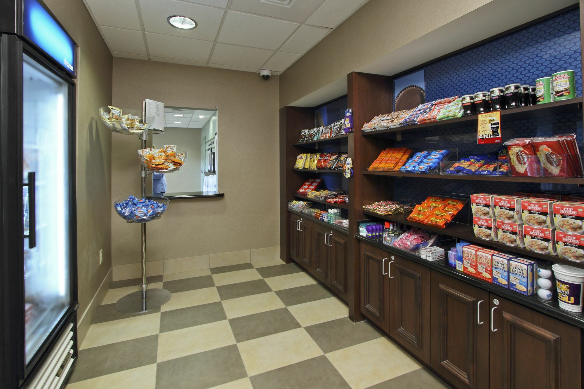 Hampton Inn & Suites Alexandria Buitenkant foto